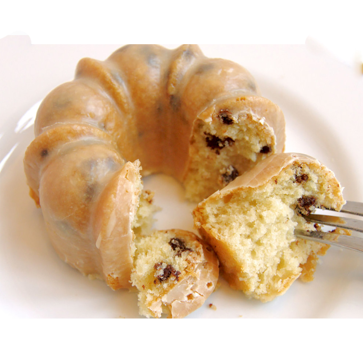 Baileys Irish Cream Bundt Cakes