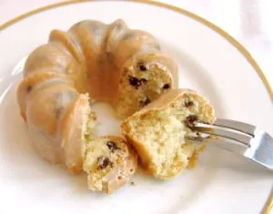 s Baileyd baby bundt cake on a plate