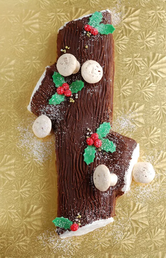 Buche de Noel - Yule Log Cake - Baking Sense®