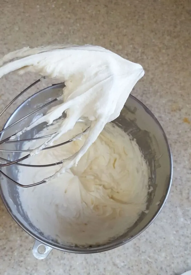 The Best Cream Cheese Frosting - Baking Sense®