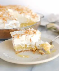 Piña Colada Pie (With or without Rum) - Baking Sense®