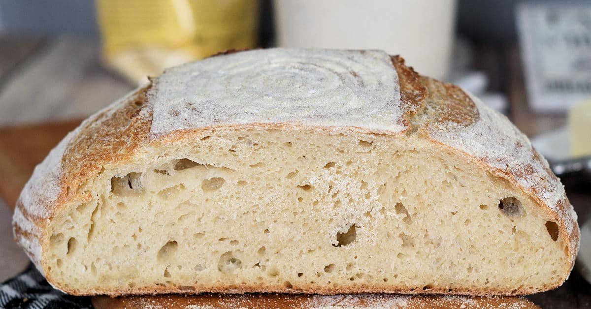 https://www.baking-sense.com/wp-content/uploads/2020/04/sourdough-semolina-bread-social.jpg