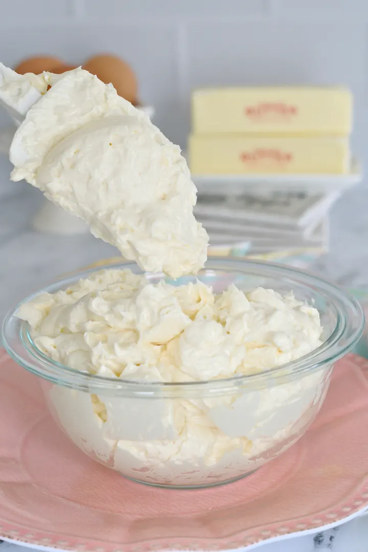 Swiss Meringue Buttercream - Baking Sense®