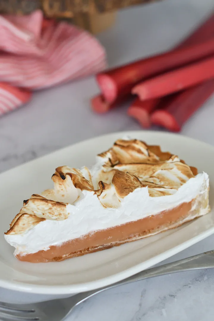 Rhubarb Meringue Tart - Baking Sense®