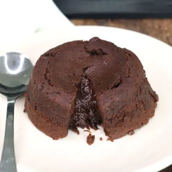 Molten Chocolate Cakes - Baking Sense®