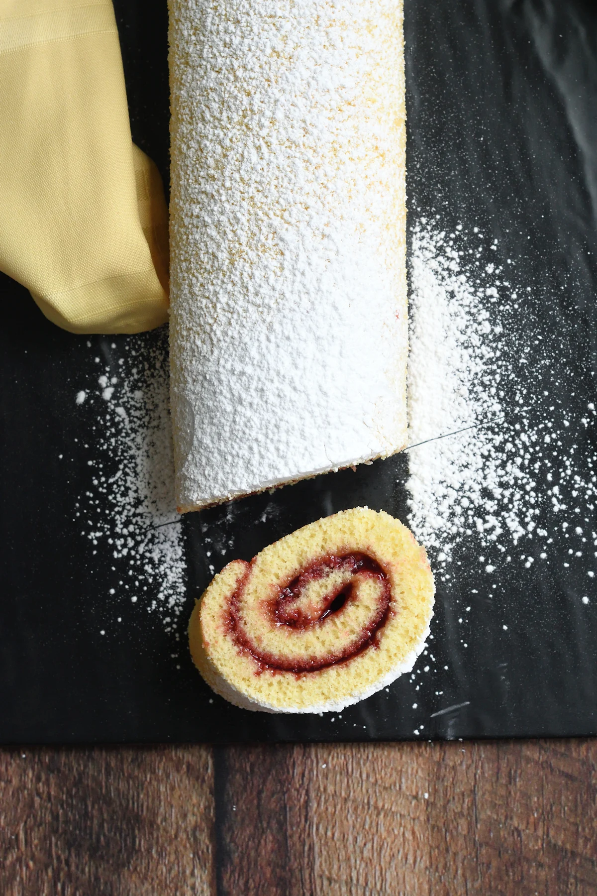Vanilla Swiss Roll Cake Recipe | Recipe | Cake roll recipes, Roll cake  recipe vanilla, Cake roll
