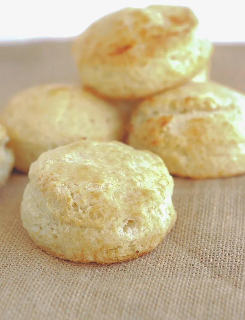 Fluffy & Flaky Buttermilk Biscuits - Baking Sense®